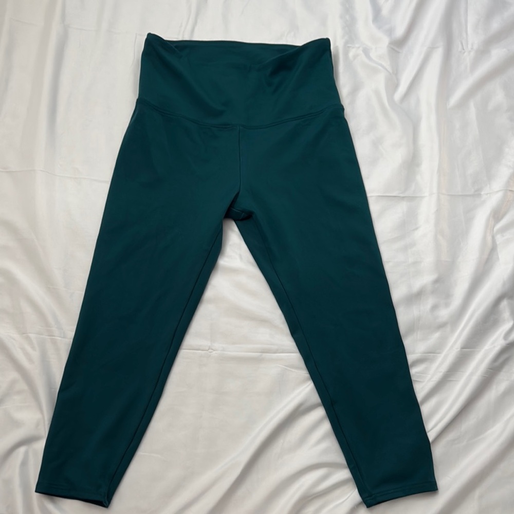 Zobha Green Leggings Cropped Performance Bottoms